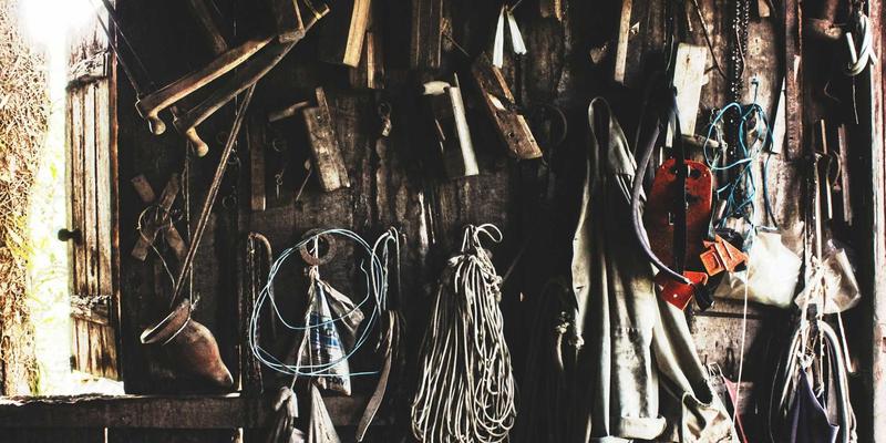 手机资讯31：折叠屏技术突破与AI影像革命引领数码科技新浪潮