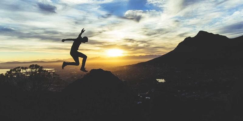 手机资讯64：深度解析智能手机评测背后的数码科技趋势